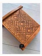 Houten sigaretten doos, kist, mooi bewerkt, Huis en Inrichting, Woonaccessoires | Kisten, Minder dan 50 cm, Gebruikt, 50 tot 100 cm