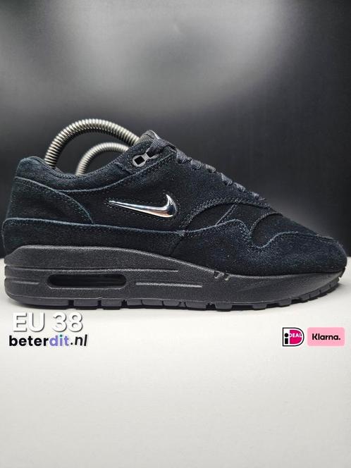 Nike Air Max 1 Jewel 'Black'
Maat: 38, Kleding | Dames, Schoenen, Zo goed als nieuw, Sneakers of Gympen, Zwart, Ophalen of Verzenden