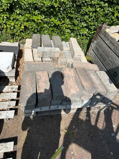 Betonnen Stapelblokken voor Bloembak, Tuin en Terras, Bloembakken en Plantenbakken, Gebruikt, Minder dan 30 cm, Minder dan 60 cm