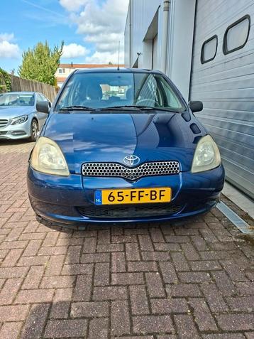 Toyota Yaris 1.3 16V 5DR Linea SOL AUT 2000 Blauw beschikbaar voor biedingen