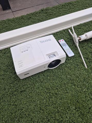 Benq beamer MH750 Full HD beschikbaar voor biedingen