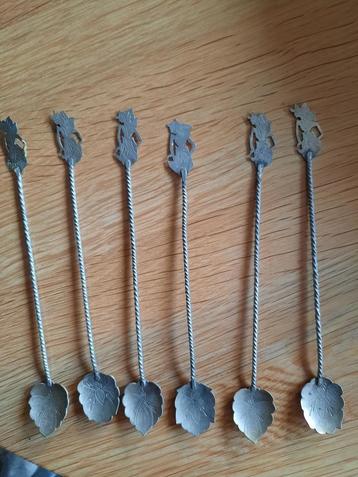 6 Wajang Djokja lepels beschikbaar voor biedingen