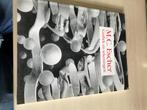 M.C. Escher. Grafiek en tekeningen 1990, Ophalen of Verzenden, Gelezen