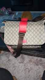 Gucci luiertas, Ophalen, Zo goed als nieuw