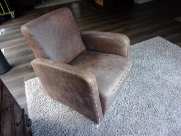 FAUTEUIL MET ARMLEUNINGEN BRUIN SIERLIJK/KUNSTLEER/NUBICK, Huis en Inrichting, Fauteuils, Zo goed als nieuw, Overige materialen