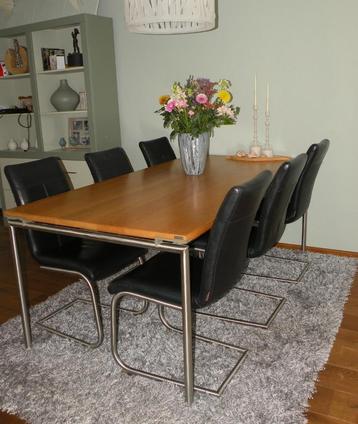 6 eetkamerstoelen Henders & Hazel, zwart leder, sledeframe beschikbaar voor biedingen