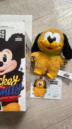 Popmart mickey family - Pluto, Ophalen of Verzenden, Nieuw