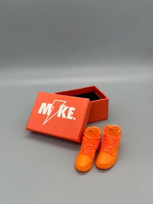 Mini sneaker Nike air Jordan one gatorade, Kleding | Heren, Schoenen, Nieuw, Ophalen of Verzenden