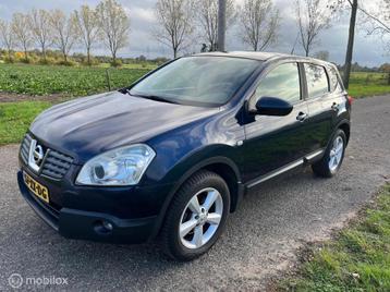 Nissan Qashqai 2.0 Tekna Pack 4WD/ Clima / PDC / Pan.dak beschikbaar voor biedingen