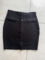 Guess rok maat s in hele nette staat, Kleding | Dames, Rokken, Ophalen of Verzenden, Zo goed als nieuw, Zwart, Boven de knie