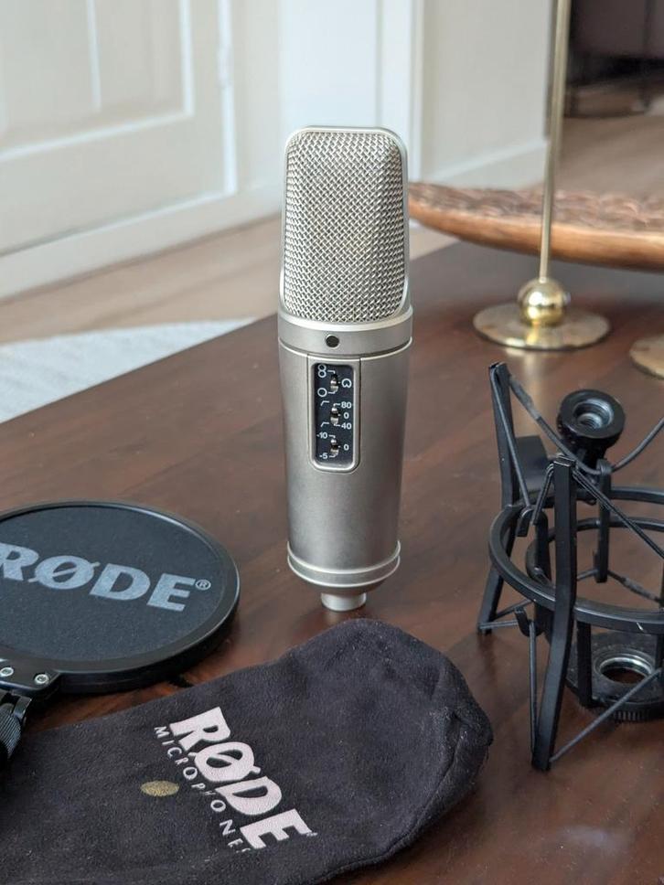 Røde NT2-A Studio Condenser Microphone - Complete Set, Muziek en Instrumenten, Microfoons, Zo goed als nieuw, Studiomicrofoon
