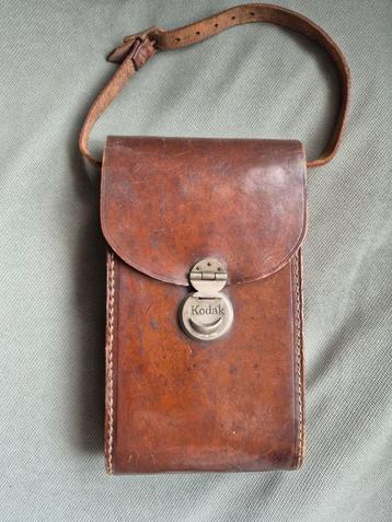 Antieke cameratas Kodak ca 1910, tuigleren camera etui. beschikbaar voor biedingen