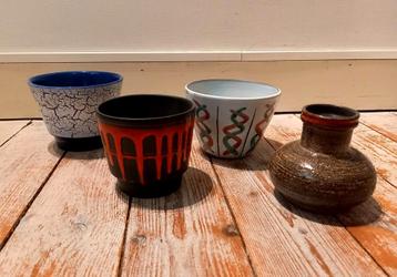 Bloempotten en vaas Vintage Retro beschikbaar voor biedingen
