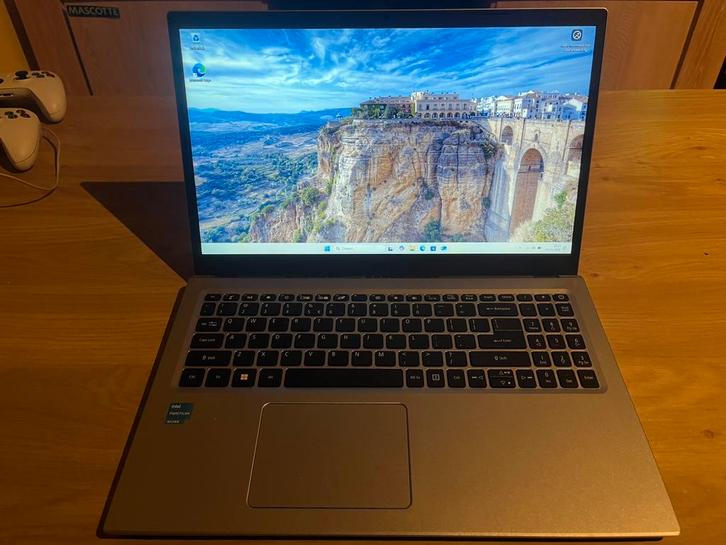 Acer Aspire A315-35 (ZGAN), Computers en Software, Windows Laptops, Zo goed als nieuw, 17 inch of meer, SSD, 3 tot 4 Ghz, 8 GB