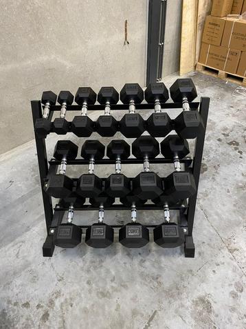 Hexagonale dumbbellsets tot 40kg beschikbaar voor biedingen
