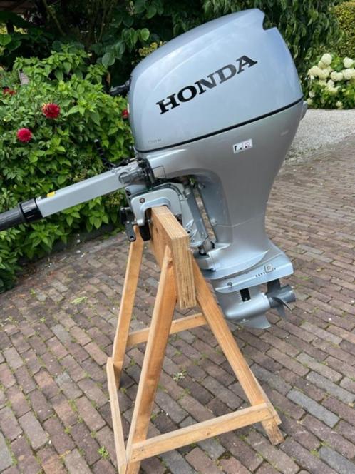 Honda buitenboordmotor 4-tact, Watersport en Boten, Buiten- en Binnenboordmotoren, Zo goed als nieuw, Benzine, Buitenboordmotor