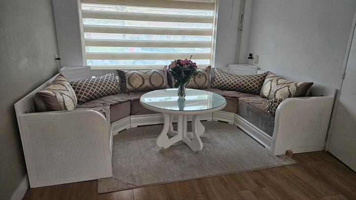 Marokkaanse Zitbank / Seddari - Zo Goed Als Nieuw!, Huis en Inrichting, Banken | Complete zithoeken, Zo goed als nieuw, Hout, Stof