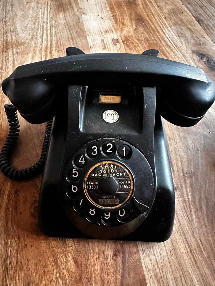 Oude zwarte PTT draaitelefoon, Telecommunicatie, Vaste telefoons | Niet Draadloos, Gebruikt, Met draaischijf, Ophalen of Verzenden