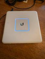 ubiquiti unifi security gateway, Computers en Software, Routers en Modems, Ophalen, Zo goed als nieuw
