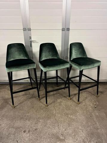 3 stuks Luxe velvet horeca barkrukken gouden pootjes beschikbaar voor biedingen