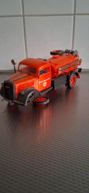 Vintage Model Truck brandweer  beschikbaar voor biedingen