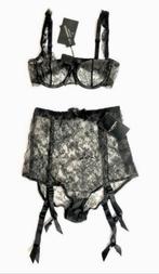I.D. Sarrieri lingerie set zwart BH 70B broekje S jarretels, Kleding | Dames, Ophalen of Verzenden, Zwart, Setje