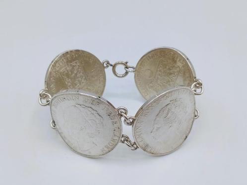 Zilveren armband van 4 Wilhelmina rijksdaalders, 19 cm, Sieraden, Tassen en Uiterlijk, Antieke sieraden, Armband, Zilver, Verzenden