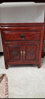 Chinees rozenhout nachtkastje, Met deur(en), Zo goed als nieuw, Chinees, Minder dan 100 cm