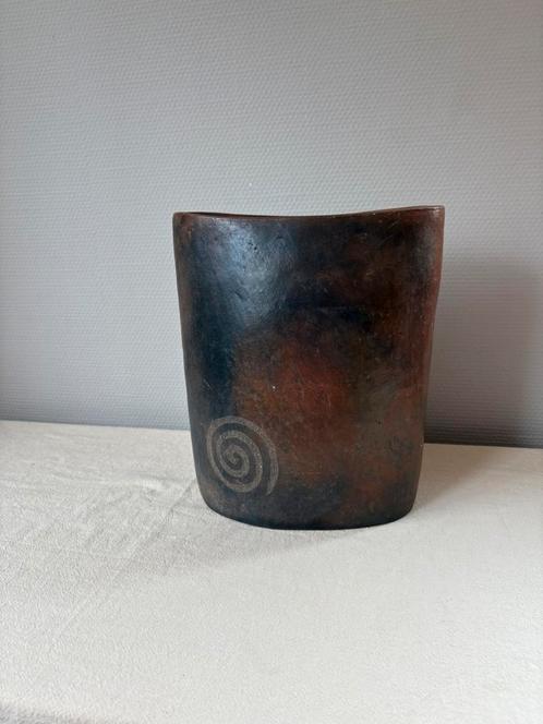 Vintage ceramic bruin terracotta ovalen vaas japandi h27cm, Huis en Inrichting, Woonaccessoires | Vazen, Zo goed als nieuw, Overige kleuren