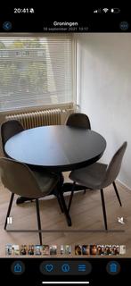 Ikea verstelbare zwarte ronde tafel, Ophalen, Zo goed als nieuw, 4 tot 6 stoelen