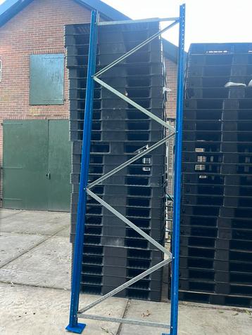Metalen palletstelling 3.26h 1 m diep 5 x bok 8x liggers 270 beschikbaar voor biedingen
