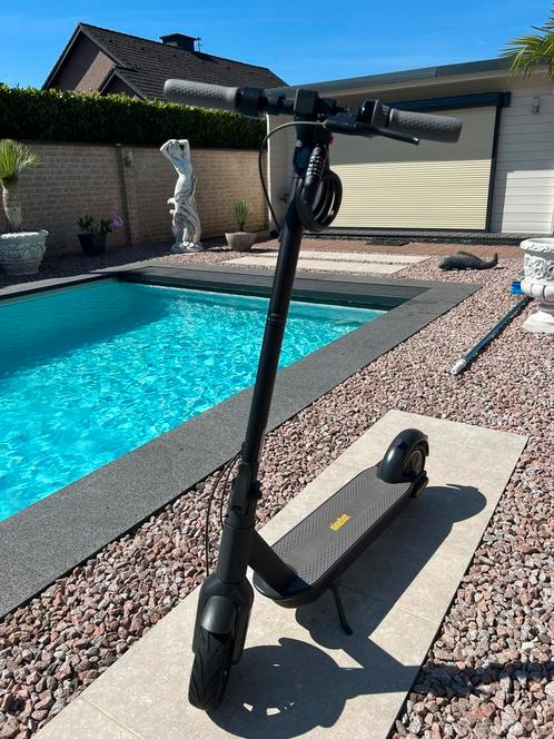 Ninebot max g30, Fietsen en Brommers, Steps, Zo goed als nieuw, Elektrische step (E-scooter), Ophalen