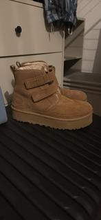 Uggs, Ophalen of Verzenden, Zo goed als nieuw, Bruin