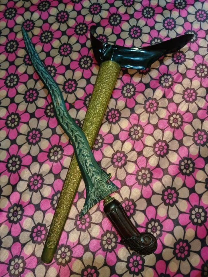 Antieke Keris Naga Siluman 5 Luk Pamor Dwiwarna Timoho SVD99, Antiek en Kunst, Kunst | Niet-Westerse kunst, Ophalen of Verzenden