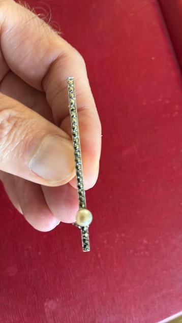 835 zilver gekeurde broche markasiet en parel beschikbaar voor biedingen