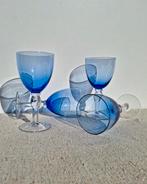 Vintage wijnglazen met blauwe kelk, Overige typen, Ophalen of Verzenden, Zo goed als nieuw, X