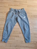 Nike 3/4 broek maat 140, Broek, Meisje, Ophalen of Verzenden, Zo goed als nieuw