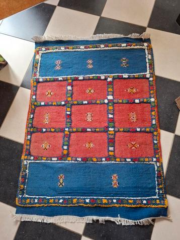 Marokkaans vloerkleedje 100x72 cm beschikbaar voor biedingen