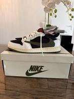 Jordan 1 Retro Low OG SP Travis Scott Olive (Women's) 38,5, Ophalen of Verzenden, Nieuw, Geel, Sneakers of Gympen