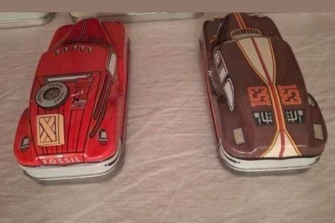 Vintage Fossil .BLIKKEN Auto Blikken - Set van 2, Verzamelen, Automerken, Motoren en Formule 1, Nieuw, Auto's, Ophalen of Verzenden