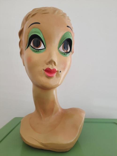 Vintage beeld TWIGGY etalage/hoedenhoofd, Antiek en Kunst, Curiosa en Brocante, Ophalen