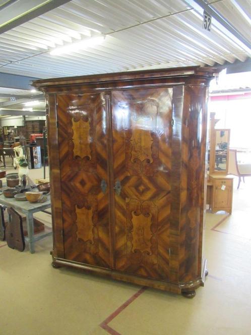 Oer 11570 ANTIEK 18e eeuwse noten Barok kast met inlegwerk, Antiek en Kunst, Antiek | Meubels | Kasten, Ophalen