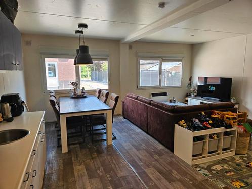 Ruime en nette woonunit 90 m2, Doe-het-zelf en Verbouw, Containers, Ophalen