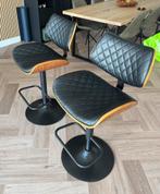 Barkrukken barstoelen zwart met hout 2 x prettig zitcomfort, 2 krukken, Ophalen, Zo goed als nieuw, Hout