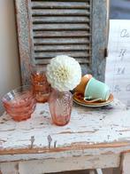 Vintage roze glas: vaasje en 3 bowl-glaasjes, Ophalen of Verzenden