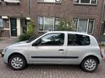 Renault Clio 1.2 16V 3DR 2005 2003 Grijs, Auto's, 74 pk, 4 cilinders, Origineel Nederlands, Handgeschakeld