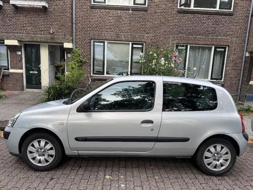 Renault Clio 1.2 16V 3DR 2005 2003 Grijs, Auto's, Renault, Particulier, Clio, Benzine, Euro 3, B, Hatchback, Handgeschakeld, Origineel Nederlands