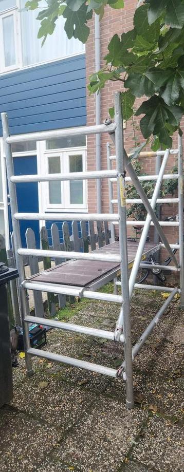 Steiger te koop beschikbaar voor biedingen