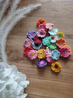 24 Gehaakte bloemetjes van katoen in diverse kleuren, Ophalen of Verzenden, Nieuw, Haken, Overige typen