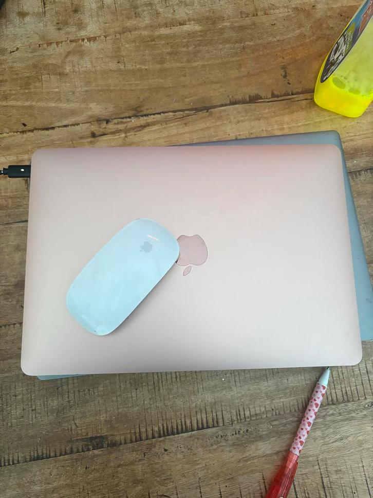 MacBook 2020 - Zo goed als nieuw!, Computers en Software, Apple Macbooks, Zo goed als nieuw, MacBook, 13 inch, Onbekend, 8 GB